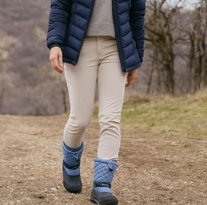 Columbia Women's Blue and‎ Black Winter Snow Boots (761)